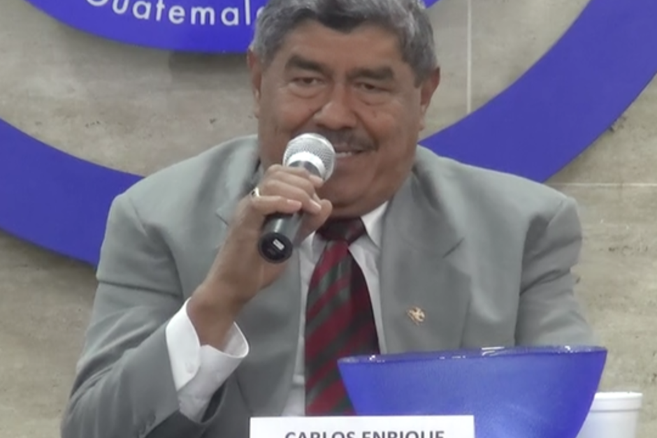 Carlos Mencos, el ex Contralor de Cuentas no tiene impedimiento para participar en la elección. (Foto: Archivo/Soy502)