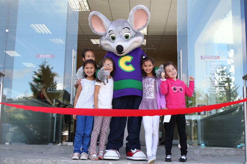 Las nuevas instalaciones de Chuck E. Chesse están ubicadas en Condado Concepción. (Foto Alejandro Balán/Soy502)