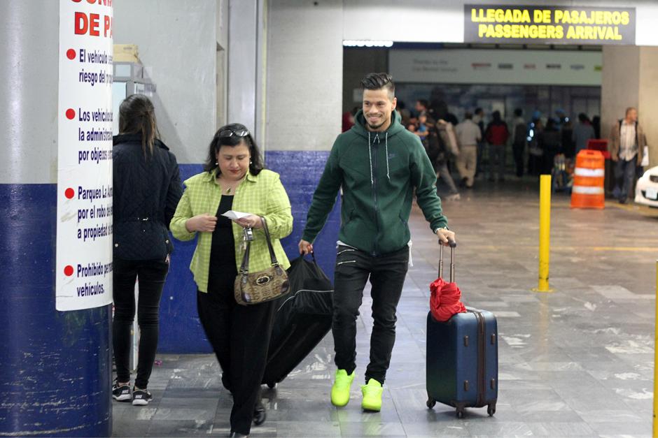 Cincotta, a su llegada al aeropuerto La Aurora. (Foto: Luis Barrios/Soy502)