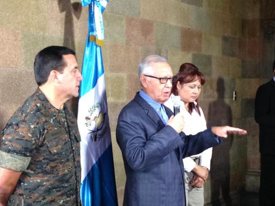 El presidente de la República Alejandro Maldonado se reunió con la Ministra de Gobernación Eunice Mendizabal para conocer el proceso de seguridad electoral. (Foto: Fredy Hernández/Soy502)