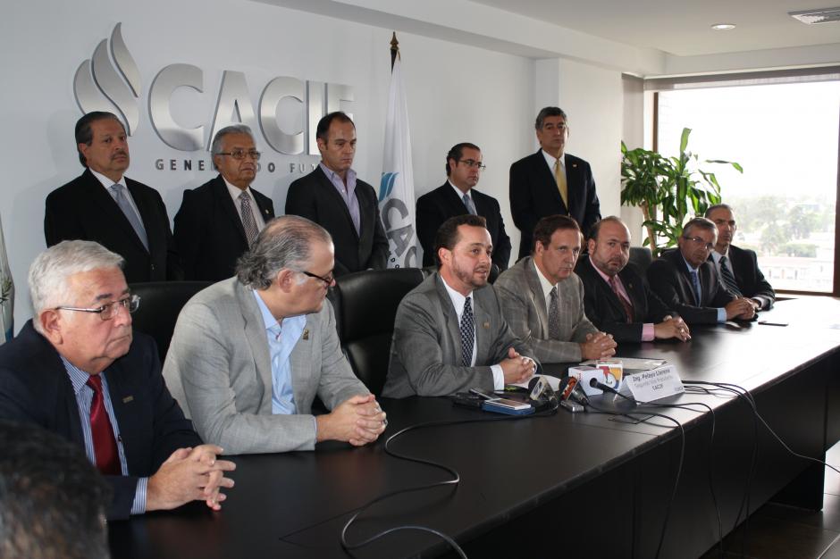 El presidente de Cacif, Jorge Briz, se mantuvo ausente en la conferencia esta mañana. Le sustituyó el primer vicepresidente, Pelayo Llarena. (Foto: Cacif)