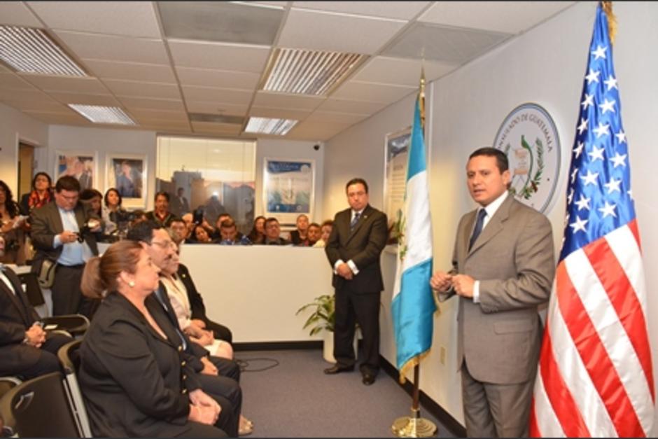 En la inauguración del nuevo consulado guatemalteco en Tucson, Arizona, Estados Unidos, particparon autoridades del Ministerio de Relaciones Exteriores y la primera dama, Rosa Leal de Pérez. (Foto: Ministerio de Relaciones Exteriores)