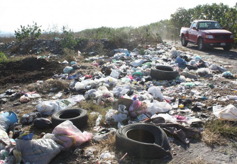 Dado que muchas personas están expuestas tanto a la polución interior como exterior, las estimaciones de fallecimientos no pueden sumarse, y el total estimado de muertes por contaminación se redondea en 7 millones. (Foto: Blog Verde)&nbsp;