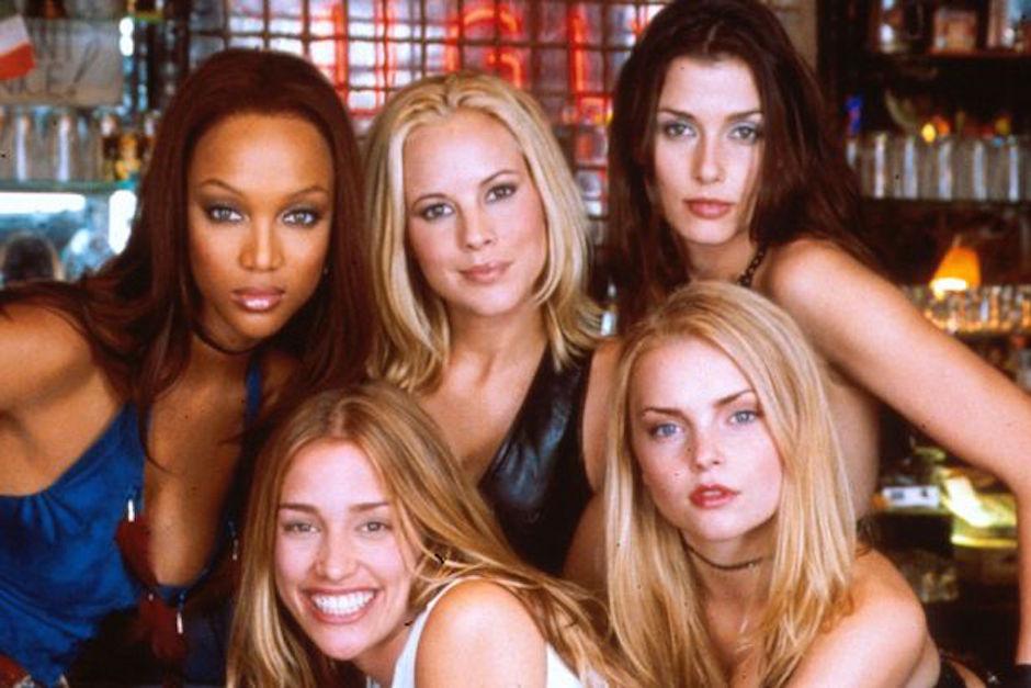 En el año 2000, estas cinco mujeres protagonizaron la película "Coyote Ugly". (Imagen: Mirror.co.uk)