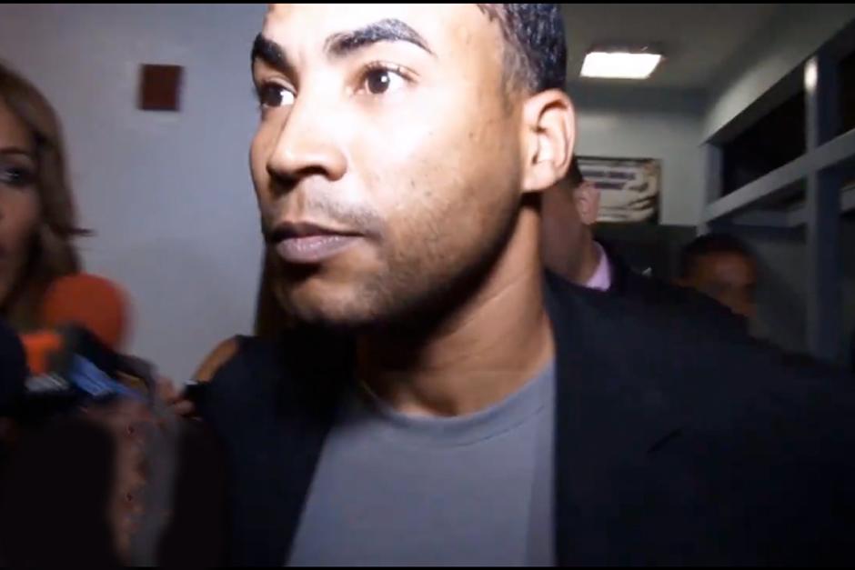 Don Omar, quien se hace llamar "El Rey", fue acusado en el pasado de violencia doméstica por su exesposa Jackie Guerrido, de quien se divorció en 2013, y también fue exonerado en otra instancia por posesión de drogas y armas.