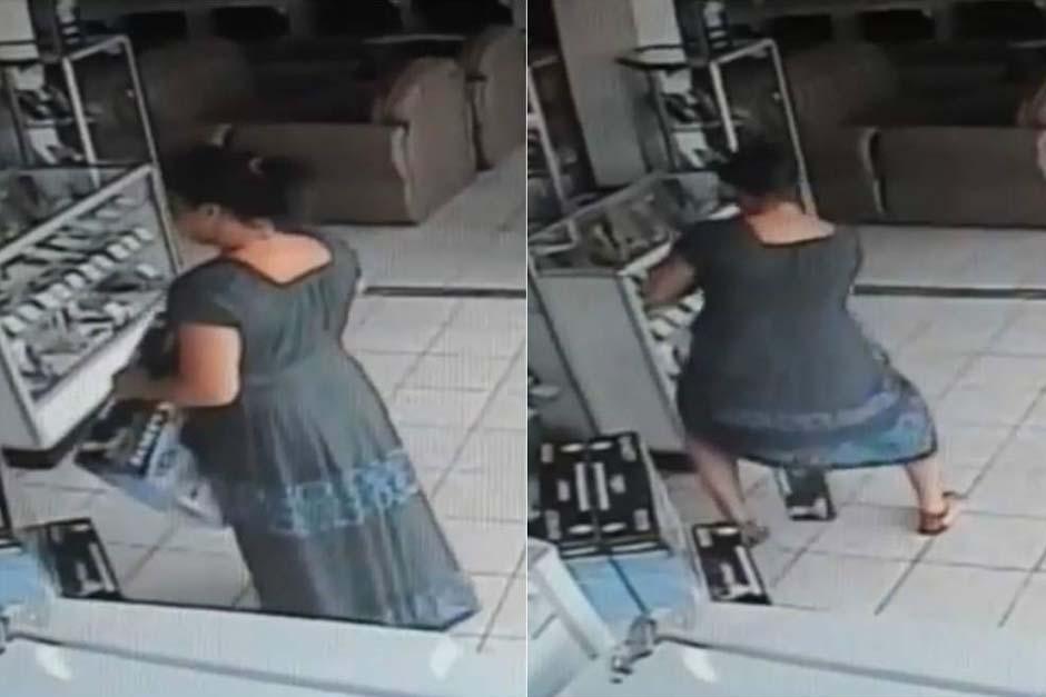 Esta ladrona de Costa Rica fue captada mientras ocultaba una televisión dentro de su vestido. (Imagen tomada de La Prensa de Honduras)