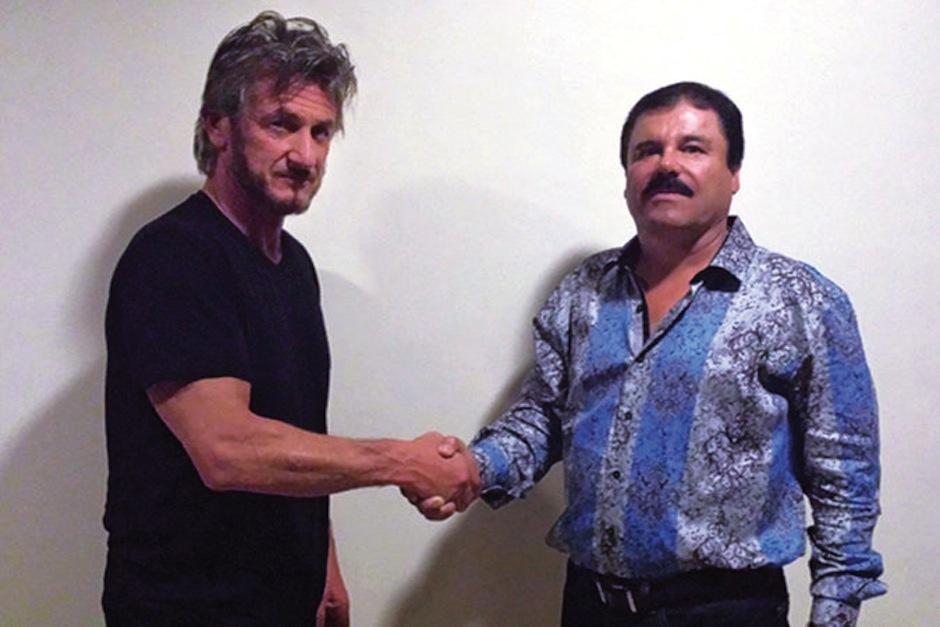 El Chapo comparte un momento junto al actor Sean Penn mientras era buscado por las autoridades mexicanas y estadounidenses. (Foto: Rolling Stone)&nbsp;