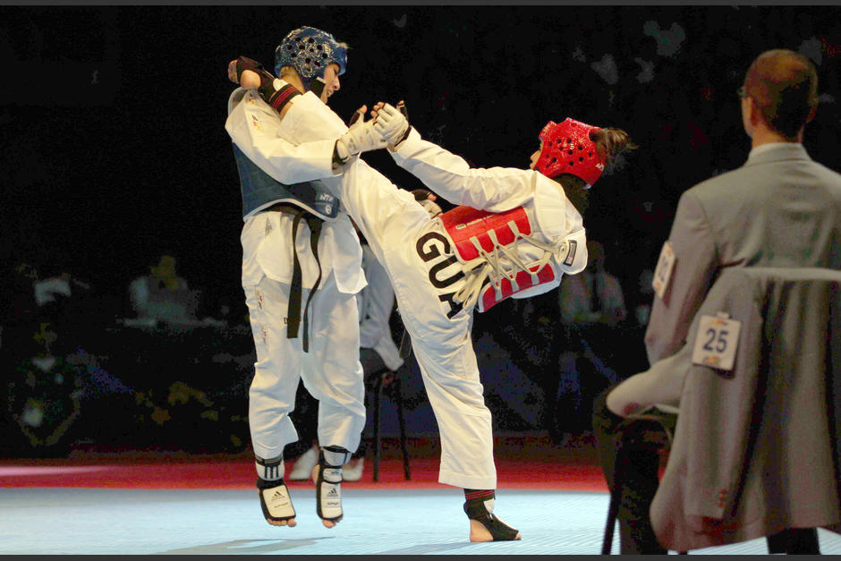 Elizabeth Zamora, en el torneo Panamericano de taekwondo en Aguascalientes, México. (Foto: COG)