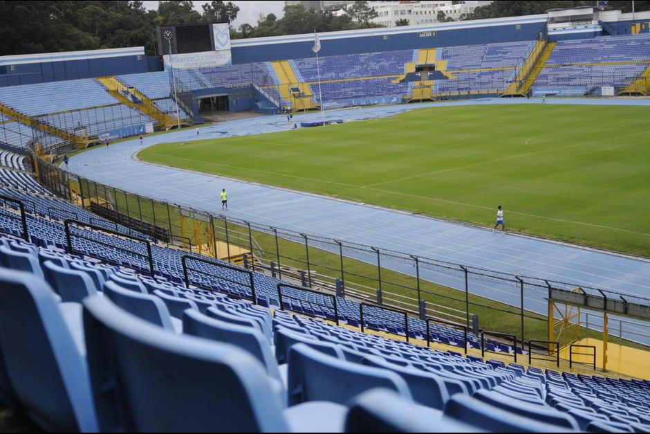 La propuesta contempla el cambio de nombre al Estadio Nacional y a las obras que lleven el nombre "Mateo Flores". (Foto: Archivo/Soy502)