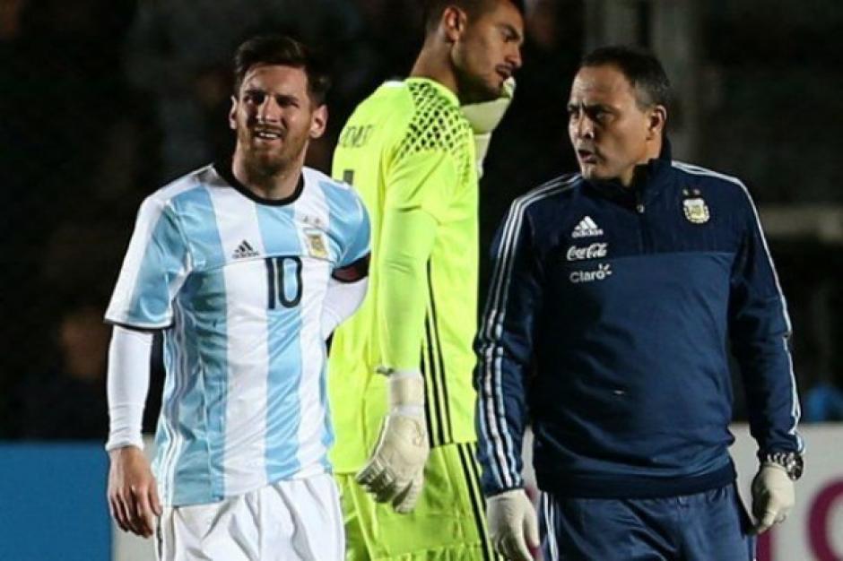 Leonel Messi llega lesionado a Copa América Centenario y está en duda para el debut contra Chile. (Foto: EFE)