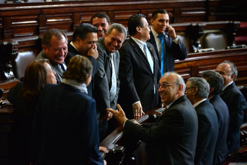 Los reunión entre los diputados del FCN y la Gobernadora de Alta Verapaz, Estela Ventura, continúa generando polémica. (Foto: Archivo/Soy502)