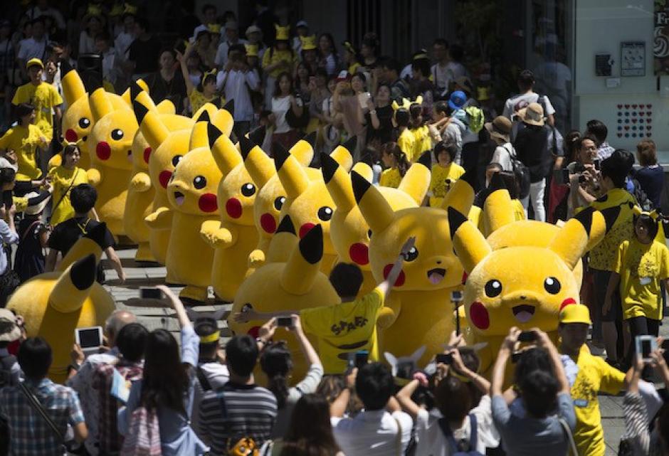 La "Pikachu parada" reúne en Yokohama a fans de Pokémon GO Soy502