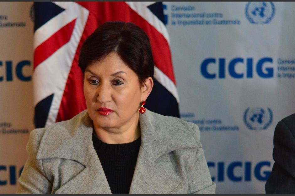 La fiscal general Thelma Aldana acompañó al comisionado de la CICIG al acto de donación de Reino Unido al fortalecimiento de la justicia guatemalteca. (Foto: Jesús Alfonso/Soy502)