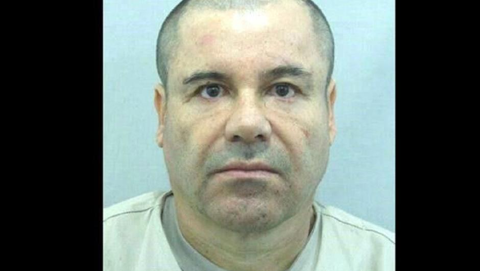 Las autoridades dieron a conocer una imagen reciente de Joaquín "El Chapo" Guzmán, por cuya recaptura ofrecieron una recompensa millonaria. &nbsp;(Foto: Cortesía Televisa)&nbsp;