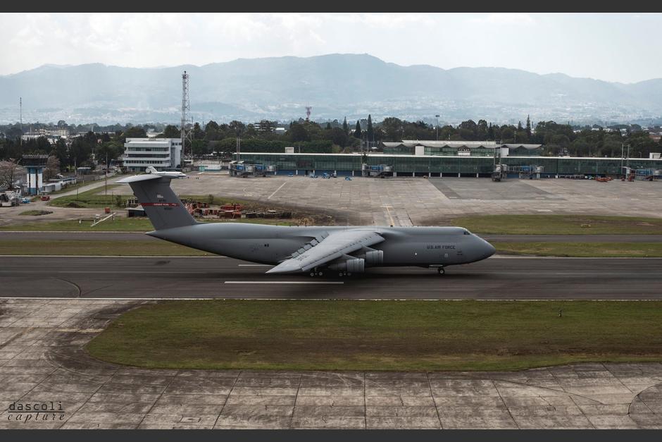 El C-5 Galaxy de las Fuerzas Armadas de EE.UU. llegó al país y se espera que retorne a lo largo de la semana. (Foto: Cortesía David Ascoli)