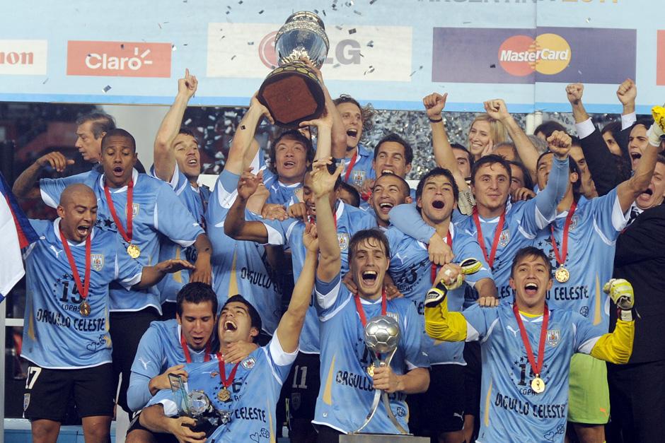 Uruguay es el campeón más reciente y el máximo ganador de la Copa América, pues suma 16 títulos. (Foto: taringa.net)