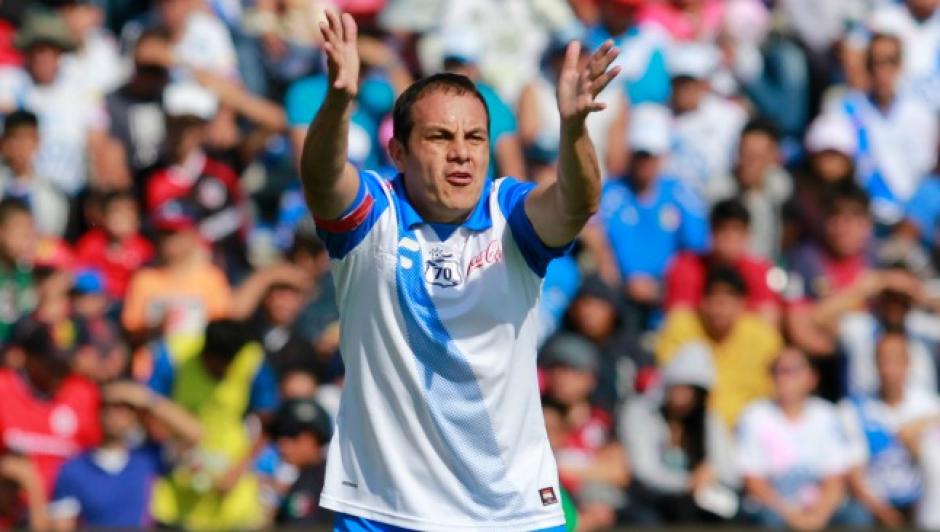 Considerado por algunos como el "mejor jugador de la historia", en México, se despide este martes de las canchas para participar en política. (Foto: Diario Récord)&nbsp;