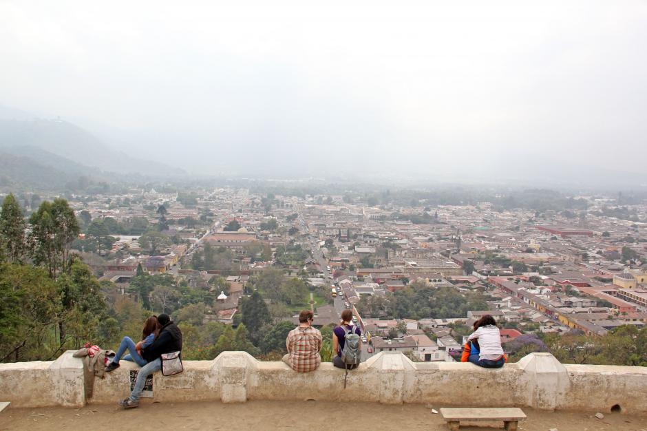 Antigua Guatemala es el principal destino turístico del país, pero según expertos carece de actividades para retener a los turistas por varios días. (Foto: Esteban Biba/Soy502)&nbsp;
