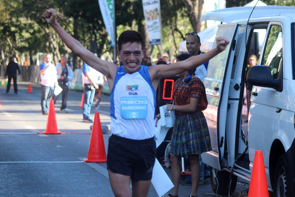 José Alejandro Barrondo ganó en la categoría mayor masculina del V Campeonato Centroamericano de Marcha. (Foto: José Dávila/Soy502)