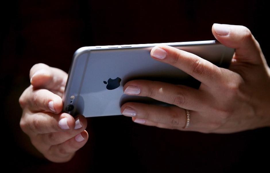 Un nuevo récord en pre ventas marcó Apple al registrar más de 4 millones de unidades vendidas. (Foto: AFP)