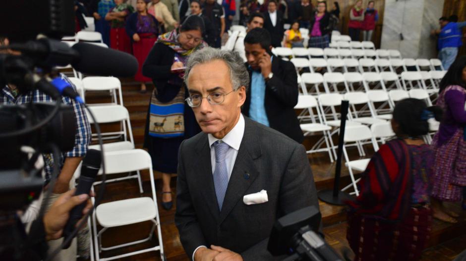 La embajada de España siempre tuvo representantes en las audiencias durante todo el juicio. El embajador Lejarreta estuvo en la lectura de la sentencia. (Foto: Jesús Alfonso/Soy502)&nbsp;