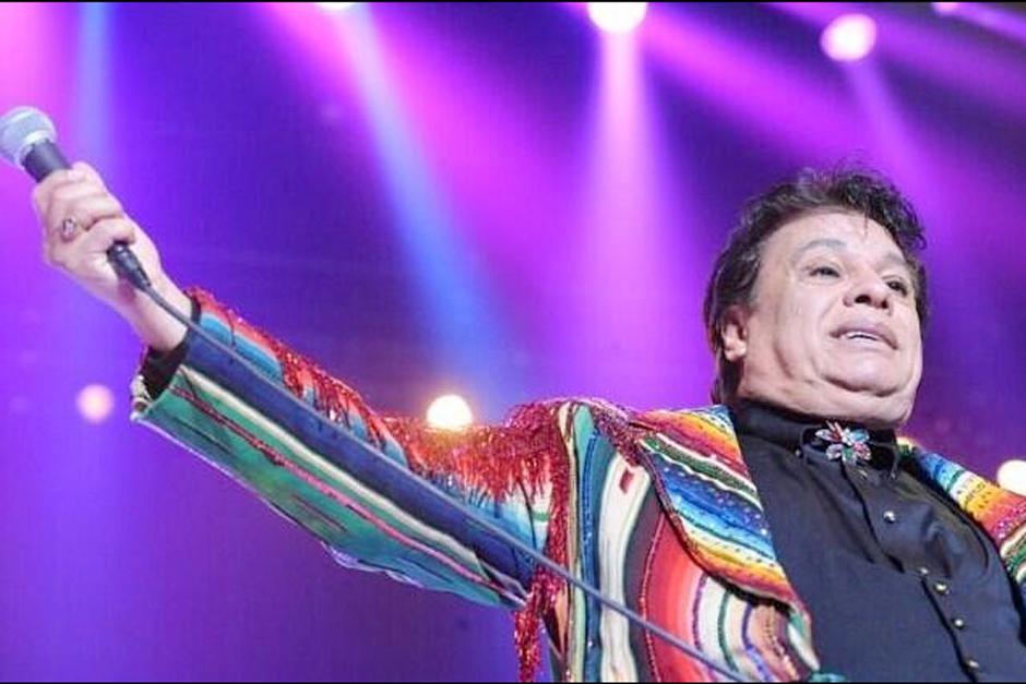 A través de las redes sociales Juan Gabriel, quiso tranquilizar a sus seguidores y aseguró que no hay de qué preocuparse. (Foto: twitter)