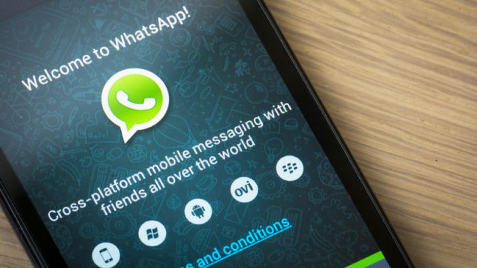 Un joven ha dado a conocer un fallo de seguridad en el servicio de mensajería instantánea Whatsapp, que permite extraer todos los contactos y el contenido de los chats de los teléfonos con iOS.&nbsp;