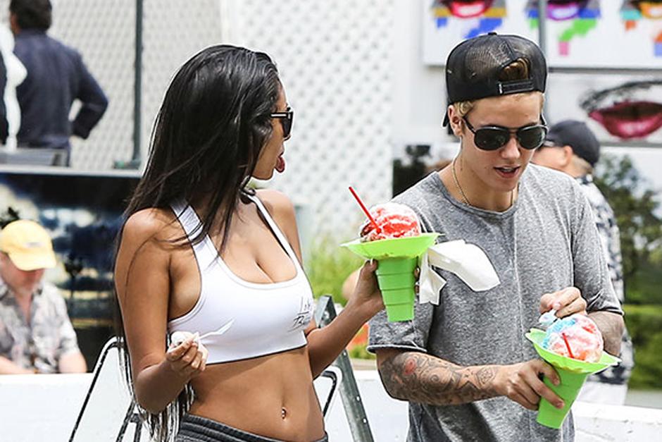 A Justin y su pareja no les importó ser captada por los fotógrafos. (Foto:Grosby Group)