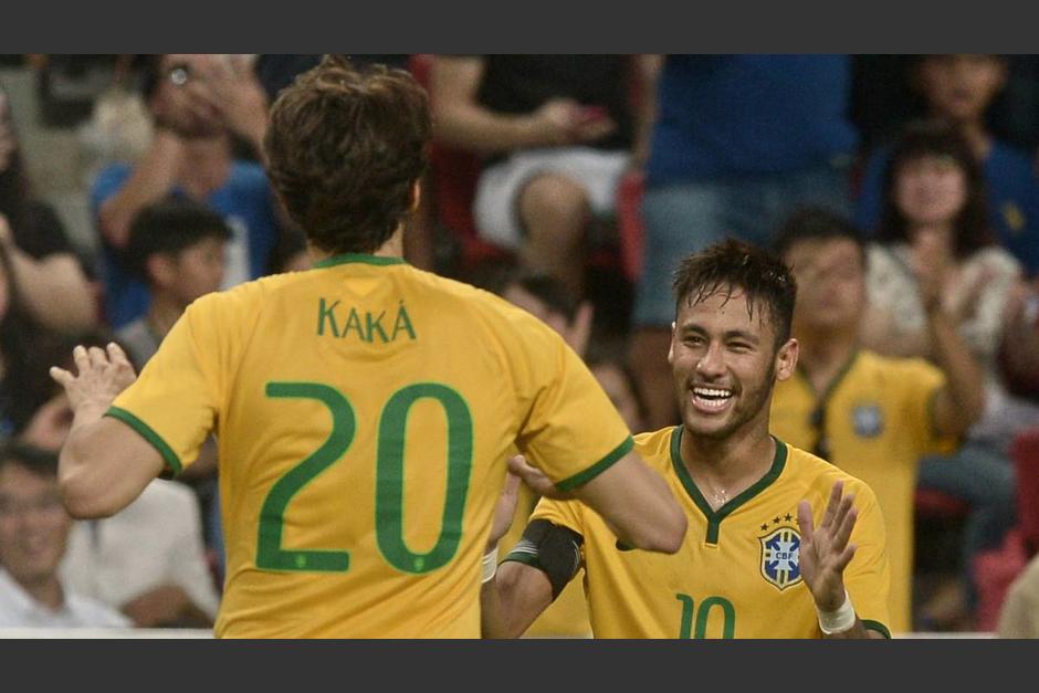 Kaká dijo en sentido de broma que Neymar debería cambiarse el nombre para ser considerado entre los mejores futbolistas de Brasil. (Foto: As)