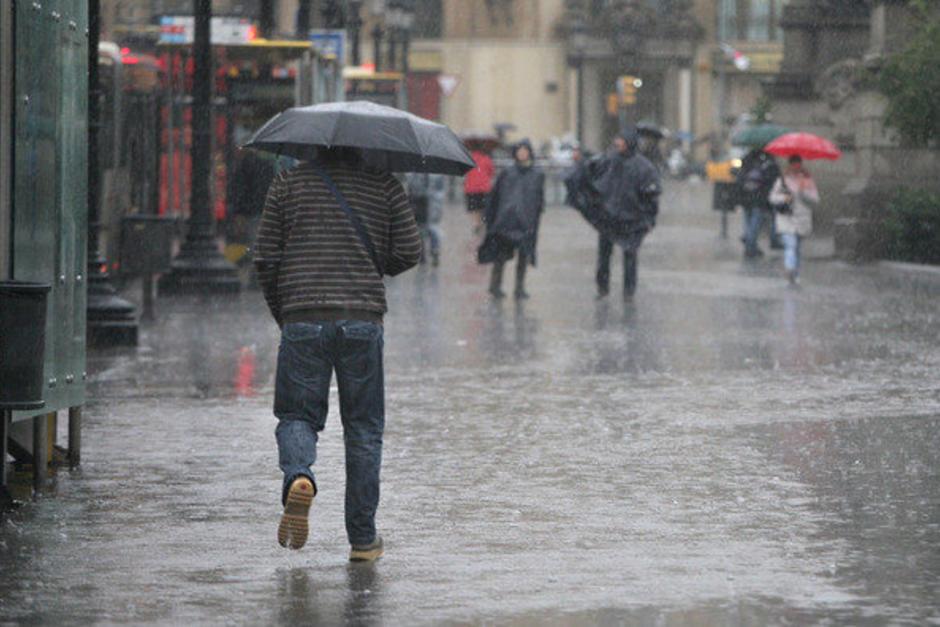 Lluvias provocadas por el sistema de baja presión que afecta el país podrían prevalecer hasta el próximo martes. (Foto Archivo: Soy502)