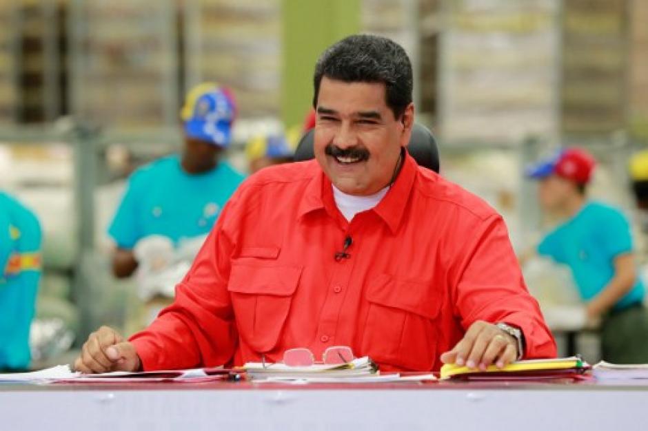 El Parlamento venezolano, de mayoría opositora, declaró este lunes al presidente Nicolás Maduro en "abandono del cargo". (Foto: AFP)