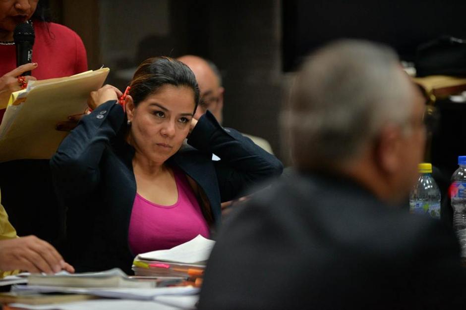 Claudia Méndez, exintendente de Aduanas interrogó a "Eco" en la audiencia. (Foto: Wilder López/Soy502)