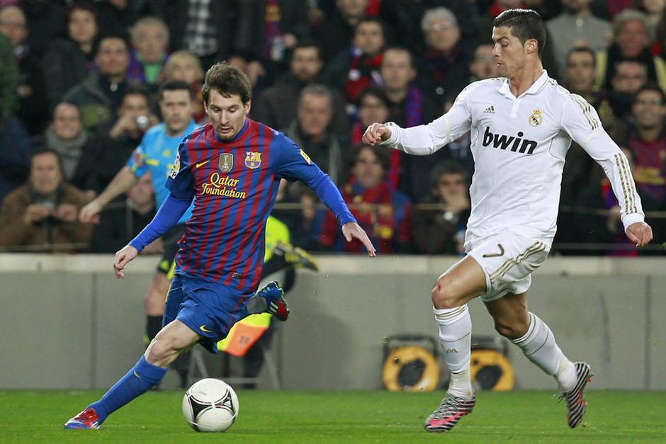 Messi y Cristiano Ronaldo encabezan el listado en el rubro de atacantes. (Foto: AFP)