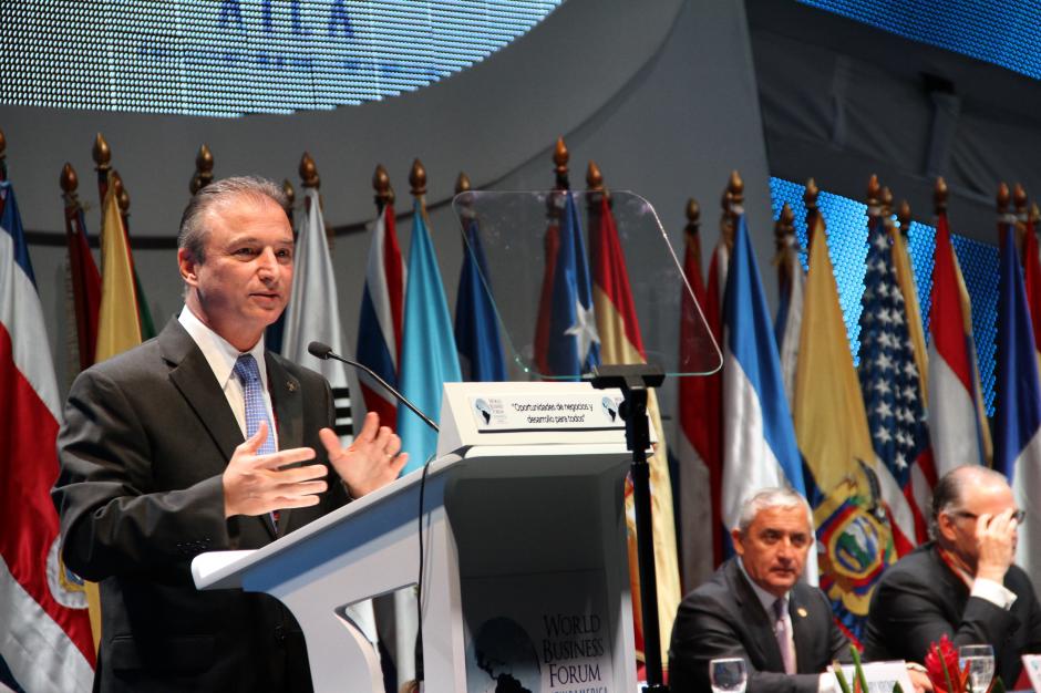 El ministro de economía, Sergio de la Torre encabeza la delegación empresarial a Puerto Rico. (Foto: Archivo)