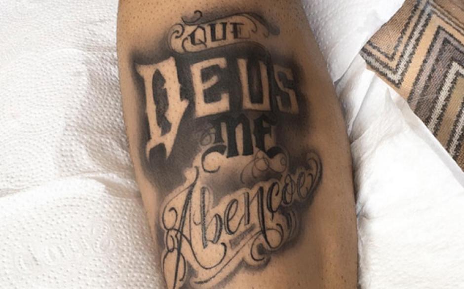 El nuevo tatuaje de Neymar causa sensación en las redes sociales. (Foto: Sport)