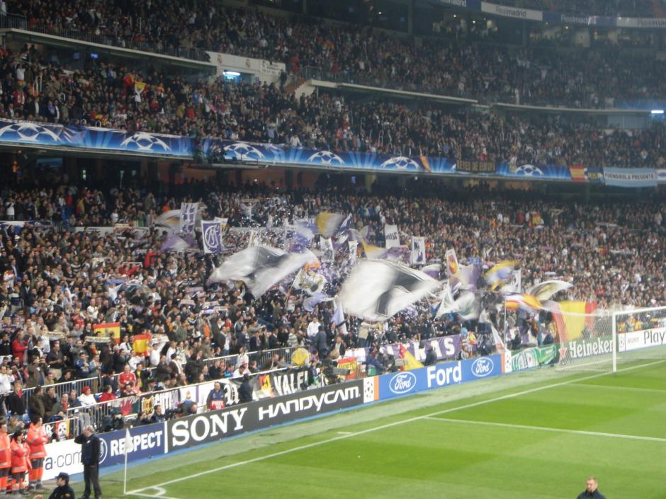 El Real Madrid podría recibir una sanción económica por los insultos del sábado a Cataluña y Messi, en el estadio Santiago Bernabéu. (Foto: Tomanda de Internet)