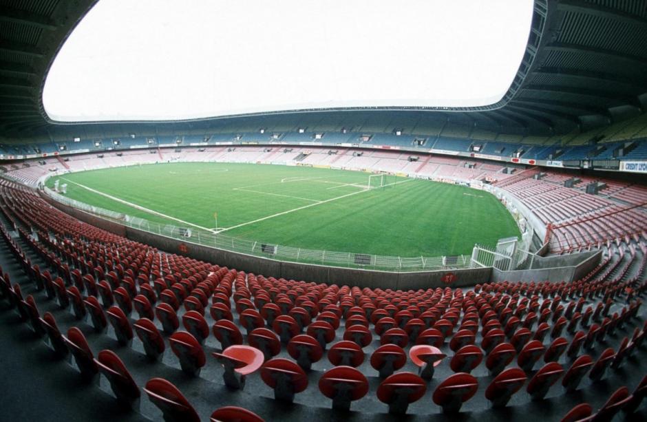 El estadio Parc des Princes está ubicado en París. (Foto: cafefootball.eu)