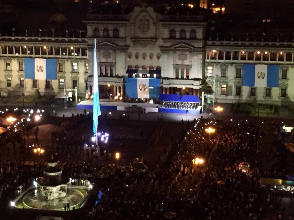 La Plaza Central de la Constitución se vistió de gala para conmemorar el 194 años de Independencia. &nbsp;(Foto: Soy502)&nbsp;