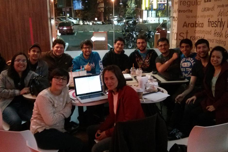 Los integrantes de la Comunidad de Desarrollo y Diseño de Juegos en Guatemala se reúnen todos los miércoles. (foto: Cortesía GameDevGT)