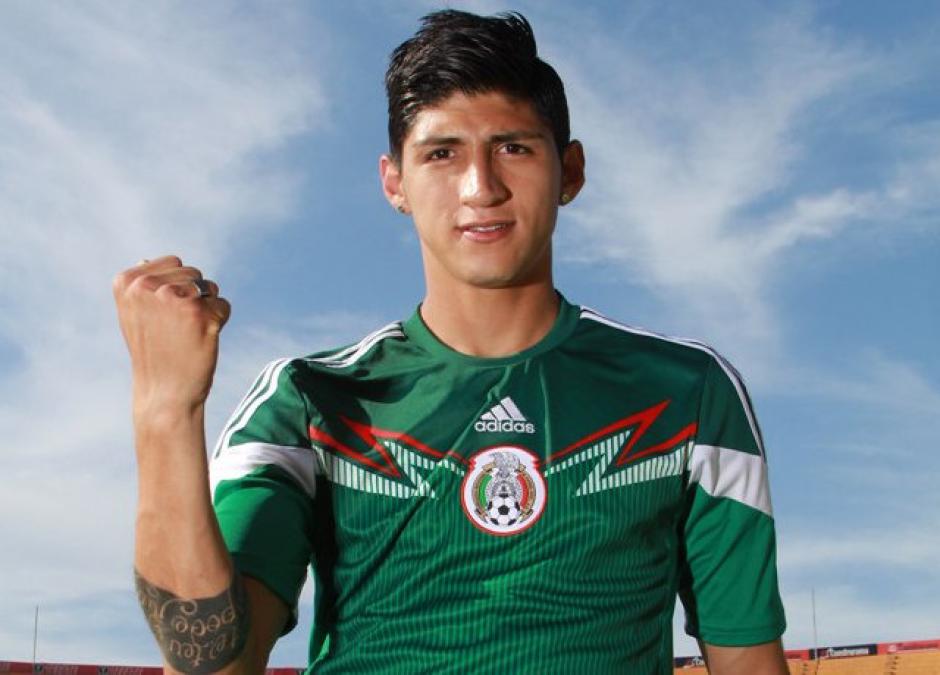 Alan Pulido había regresado de Grecia tras el fin de la temporada helénica para vacacionar en su país natal. Los medios mexicanos ya confirman su desaparición. (Foto: Posta.com.mx)