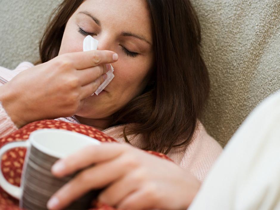 ¿Tienes dolor de garganta, congestión nasal o tos?, revisa qué tipo de medicamentos tomar según tus síntomas. (Foto: coolradiohd.com)