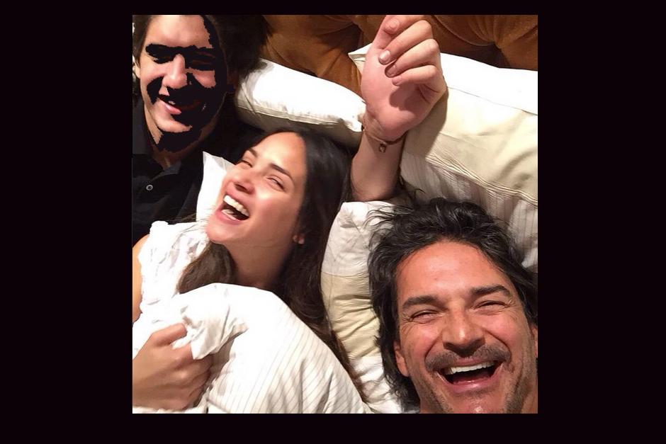 La hija de Ricardo Arjona, Adriana, compartió varias fotos en su red social de Instagram con su padre y hermano en Las Vegas. (Foto: Instagram)&nbsp;