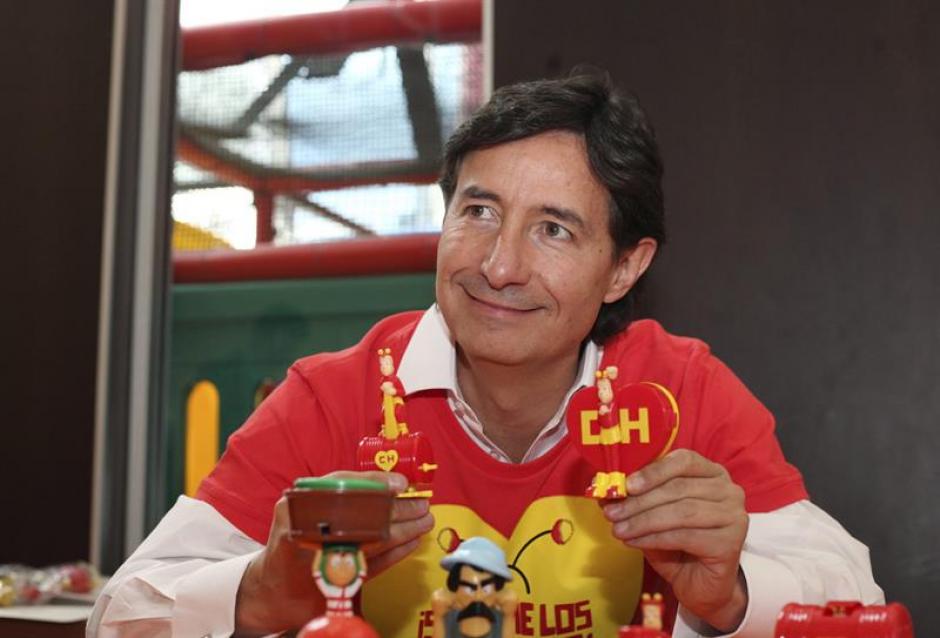 Roberto Gómez Fernández hizo la presentación de las figuras de plástico de los personajes del Chavo y el Chapulín que serán parte de los obsequios de un paquete del menú infantil de una cadena multinacional de comida rápida.&nbsp;