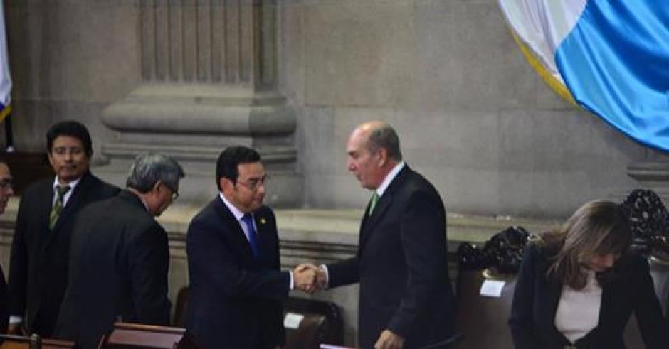 El Presidente Jimmy Morales acudió este jueves al hemiciclo, horas después su Secretaría General accionó contra una resolución&nbsp;del Congreso. (Foto: Jesús Alfonso/Soy502)