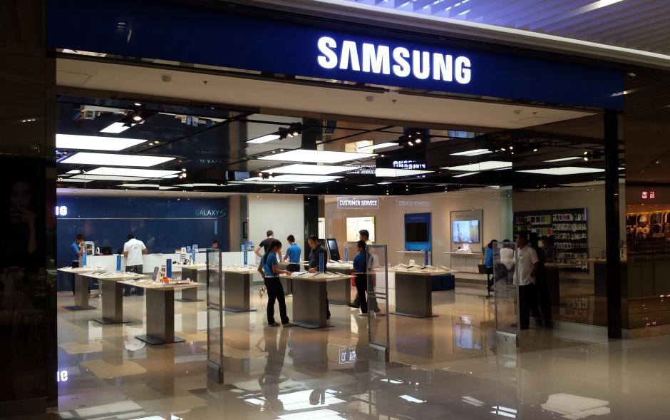 En 2015 Samsung aumentará fuertemente la producción de sus teléfonos inteligentes menos caros. (Foto: Archivo)