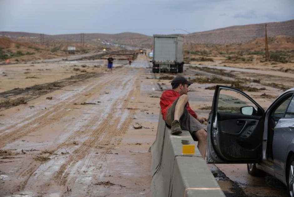 La carretera interestatal 10, en Nevada, se encuentra cerrada en ambas direcciones debido a los daños por las inundaciones. (Foto: El Nuevo Herald)&nbsp;