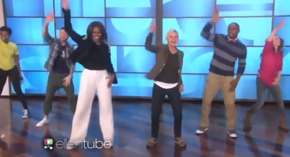 La primera dama de EE.UU., Michelle Obama, sorprendió a todos con sus pasos de baile. (Foto: Youtube)