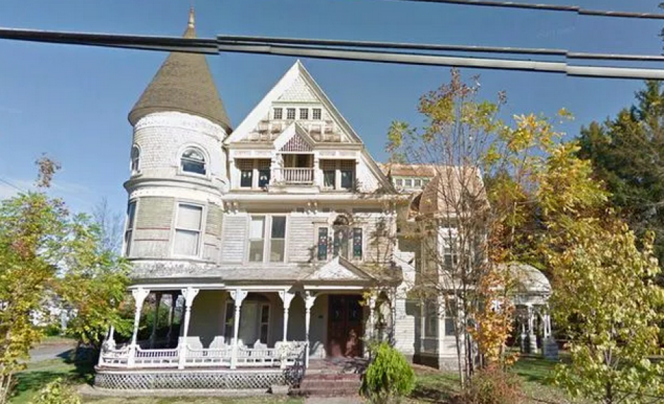 La casa ftografiada por Google Street que causó pánico. (Foto: sopitas.com)