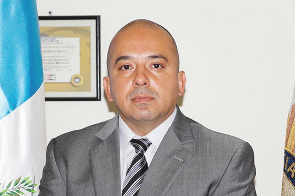 Héctor Rodríguez Heredia, exsubdirector de Apoyo y Logística de la PNC, fue capturado por supuesto caso de corrupción por Q52 millones. (Foto: PNC)