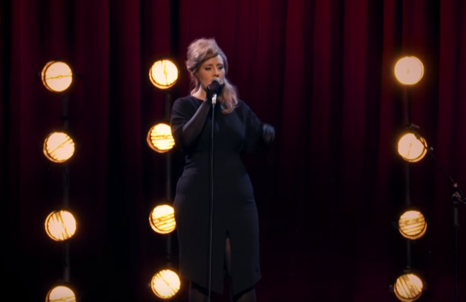 Adele sorprende a las participantes de un concurso de imitadoras. (Foto: YouTube/ BBC)